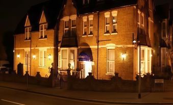 Kirkdale Hotel