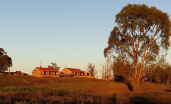 Gannabos Guest House