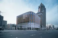 Saint Kate - the Arts Hotel Отели рядом с достопримечательностью «UWM English as a Second Language Program»