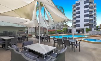 Aqualine Apartments on the Broadwater