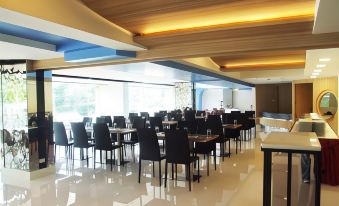 Grand Tower Inn Sathorn Hotel