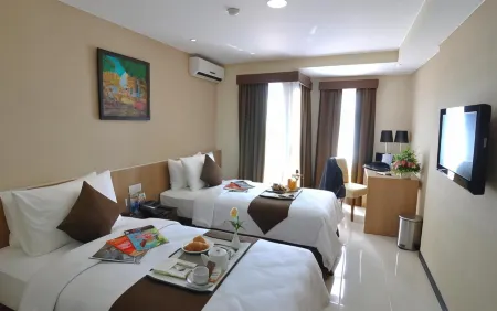 Grand Serpong Hotel Отели рядом с достопримечательностью «River Park Cisadane»