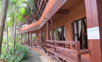 Namkhong Guesthouse and Resort