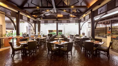 Canyon Cove Hotel and Spa Отели рядом с достопримечательностью «Кауэйн Ков»