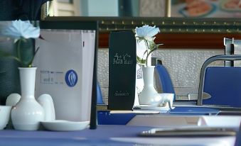 Marina Hotel