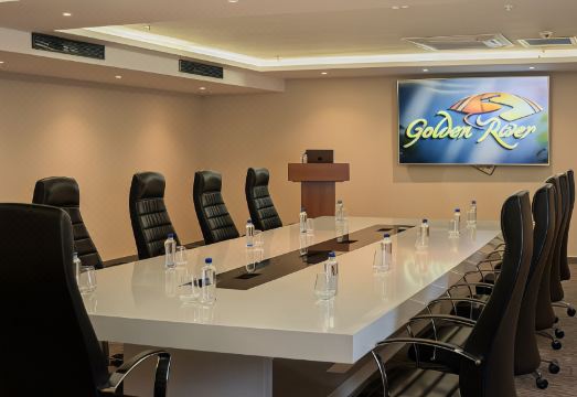 Golden River Hotel by Continent