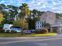 Comfort Suites Kings Bay Naval Base Area Hotels near St.Marys REC Authority Park