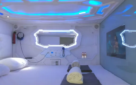 Shakti Capsule Hotel Jakarta