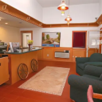 Sisters Inn & Suites