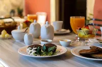 Archontiko Angelou Hotels in Alinda