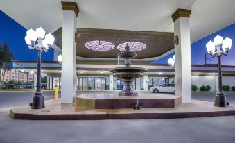 Ramada by Wyndham Metairie New Orleans Airport