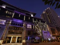 Forbidden City Motel Hotels near Taichung Wanhe Temple