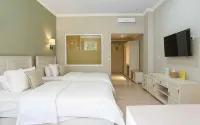 Hotel Villa Emitta فنادق في Central Tomohon