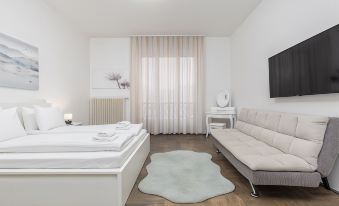 Venus Apartments - Astoria Residence I