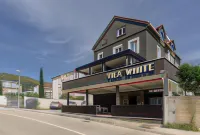 Hotel Vila White