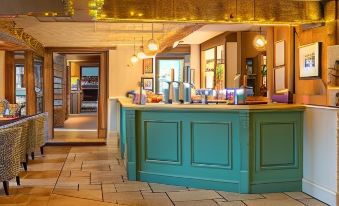 Cross Keys by Chef & Brewer Collection - Housity