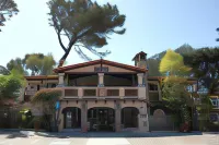 Les Artistes Inn Hotels in Solana Beach