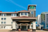 La Quinta Inn & Suites by Wyndham Rapid City ボックス・エルダーのホテル