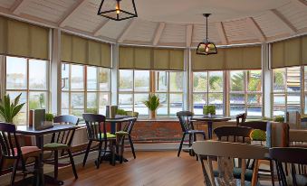 The Kings Head Hotel by Good Nights Inn - Housity