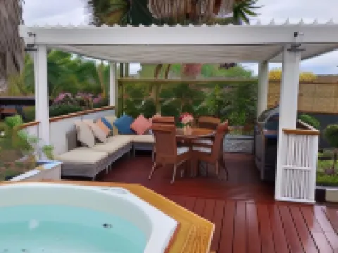 Tri-Angle B&B and Wellness Salon Hotels in Amatole