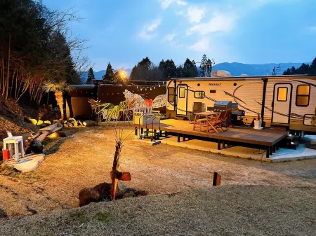 UD Garden Отели рядом с достопримечательностью «Hotspring Uchimaki»