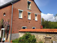 Maison d'Eclaibes Hotels in Sains-du-Nord