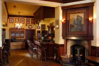 Dingle Benners Hotel - 3-Star