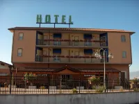 M'Ami Hotel a Camporotondo