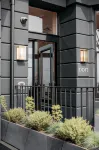 Port Hotel Hotel dekat Nigel Greaves Gallery