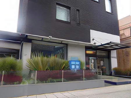 Hotel bh Parque 93