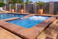 Leichhardt Motor Inn Hotels in South Toowoomba