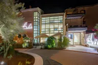 Adrion Aparthotel