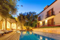 Jade Residence - Pools