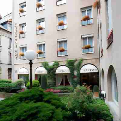Hôtel Le Biney Rodez Centre Hotel Exterior