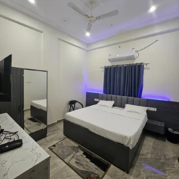 Raghupati Raghav Raja Ram Inn