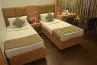 Hotel Plaza Hotels in Mumbai