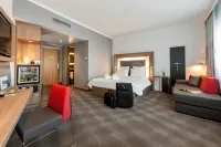 Novotel Hannover Hotels near Welfenschloss