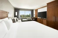 Courtyard Los Angeles Woodland Hills Hotels in Topanga