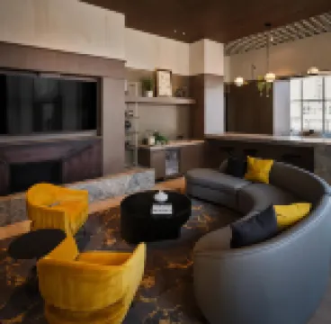 Level Chicago - River North