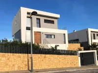 Villa in Finestrat with Heatable Pool