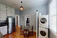1920s bungalow near river, 8 min to DT AVL!