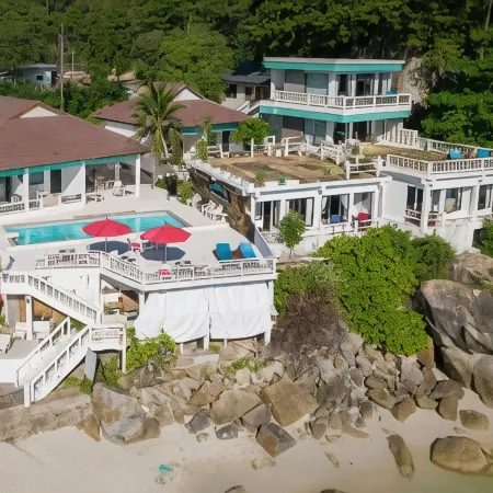 Crystal Bay Beach Resort Отели рядом с достопримечательностью «Тхонг-Такиан»