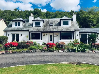 Hillview Guest House Hotels near Loch Leven