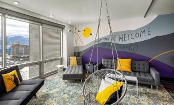 Silverbow Inn & Suites