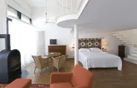 Hotel Emilia - balcony