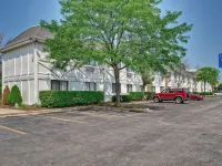 Motel 6 Glenview, IL - Chicago North Hotels in Glenview