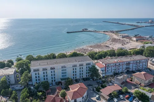 Mera Brise Hotel di Venus
