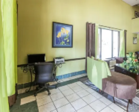 Quality Inn Sweetwater West Hotels in Monroe County