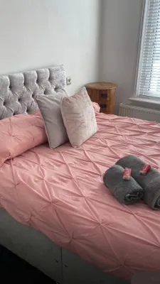 Darlington Delight - Spacious 3 Bedroom House - 3 stelle