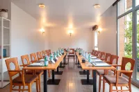 Residhome Paris-Guyancourt Hotel di Guyancourt